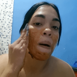 Flornatiii - after eating yogurt my stomach became loose and I was able to shit my pot of yogurt has become my new toilet [GIF]