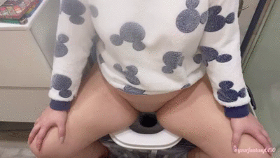 Pooping in toilet â front view 3