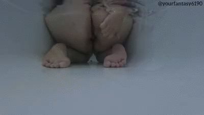 Pooping in bathtub- underwater view
