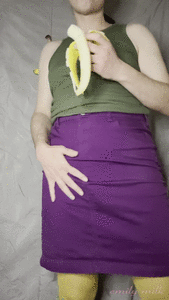 A Banana in Both Ends!!