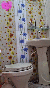 Three huge logs on lid