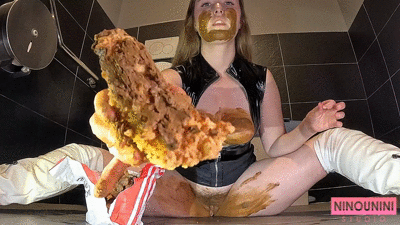 KFC SHIT TENDERS (IN PUBLIC)