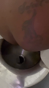 LOTS OF GREEN SHITTING LATELY