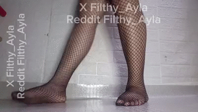 Want what is in the plate?