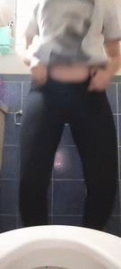 Quick splash of diarrhea!