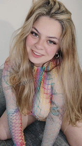 Shitting while I ride my dildo