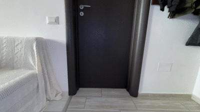 Can't Hold It: Jeans Lockout Disaster