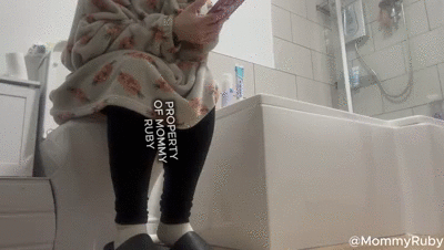 Goth Mommy's Brutal Constipation Battle