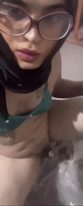 Pakistani girl shit eating video