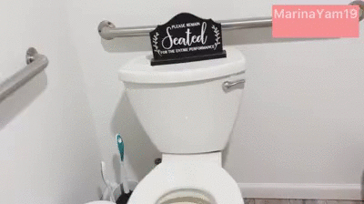 Shitting at a cozy Alabama restaurant