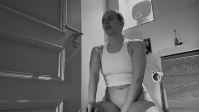 Constipated toilet time & wee