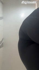 farts sitting on your face