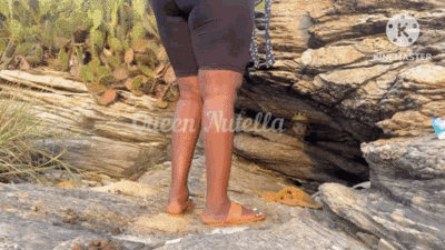 Queen Nutella : A Gift for the Waves