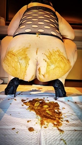 Standing diarrhea + applying ointment