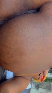 FARTING BIG BOOTY EBONY