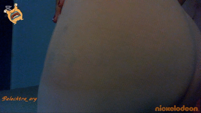 farts in my pink leggings