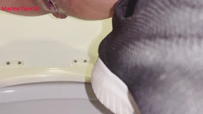 Marina shits at Marina