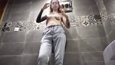 SPANISH FEMDOM in a PUBLIC toilet