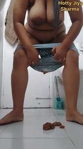 Sloppy poop comes out with multiple farts