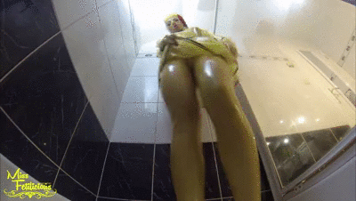 POV Pissing on you in the shower