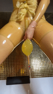 Golden shower POV with piss pants