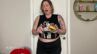 Slob Girlfriend Devours Cheesburger