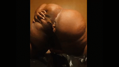 Big ass BBW shitting in a garbage bag