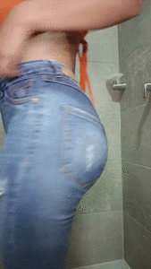 Piss wetting Jeans and pantys