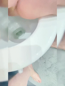Multicoloured poop