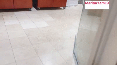 Shit at fancy gym again