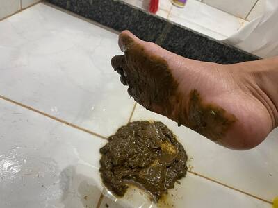 This poop is very hot!