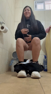 I pooped all over my friend's bathroom