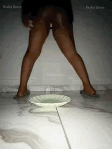 African Goddess takes a dump 4